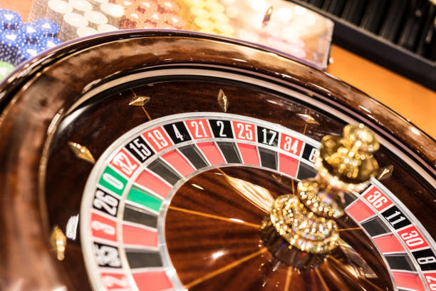 Experience the Thrill of Red Door Roulette Online -1664320980